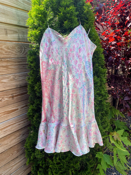 Erratic Friends Slip (Pink)